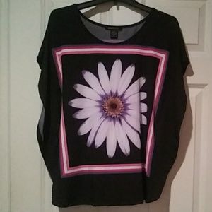 Robert Louis Tops - Beautiful Blouse Robert Louis Tops - Beautiful Blouse